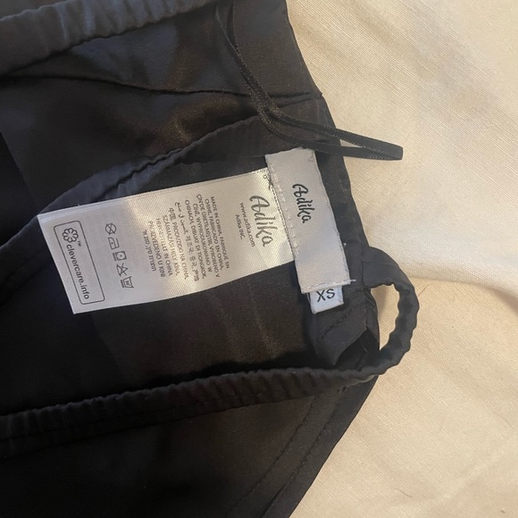 Black Backless Tube Top - Picture 3 of 6